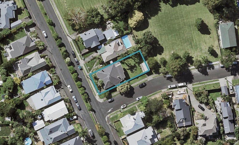 20 Shoal Bay Road, Devonport, Auckland - Carousel 1