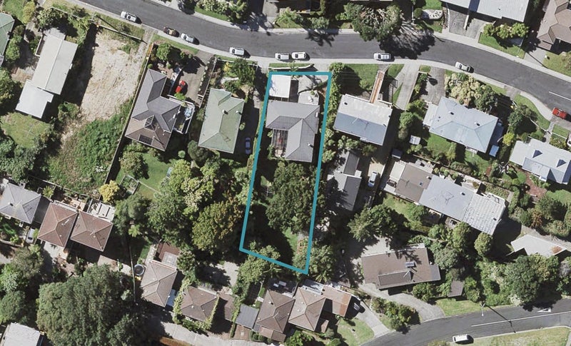 3 Bevyn Street, Castor Bay, Auckland - Carousel 1
