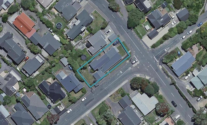 96 Cashmere Avenue, Khandallah, Wellington - Carousel 1