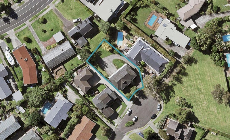10 Fortyfoot Lane, Sunnyhills, Auckland - Carousel 1