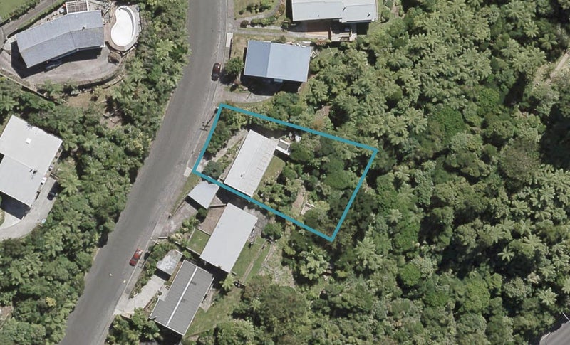 10 Sunshine Crescent, Kelson, Lower Hutt - Carousel 1
