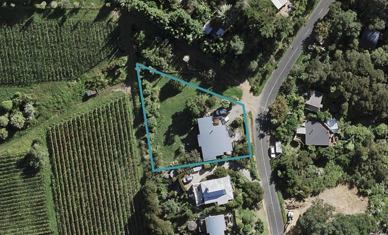 38 Cory Road, Palm Beach, Waiheke Island - Carousel 1