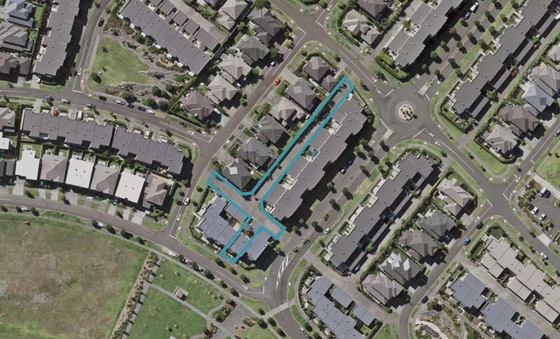 39 Tephra Boulevard, Stonefields, Auckland - Carousel 1