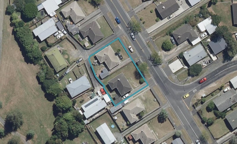 10 Norrie Street, Bader, Hamilton - Carousel 1