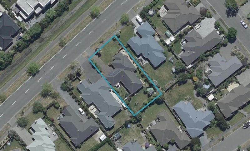 74 Rothesay Road, Parklands, Christchurch - Carousel 1