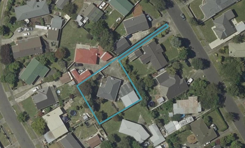 36 Ruamahanga Crescent, Terrace End, Palmerston North - Carousel 1