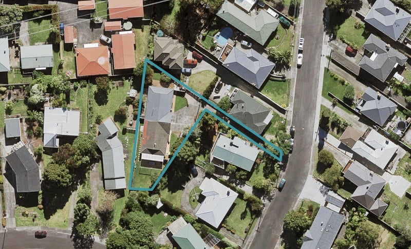 1/0 Eaton Road, Hillsborough, Auckland - Carousel 1