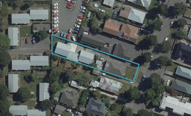 3/9 Defoe Place, Waltham, Christchurch - Carousel 1