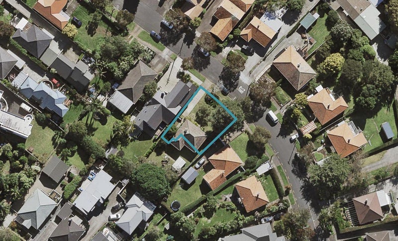 96A Te Kawa Road, Greenlane, Auckland - Carousel 1