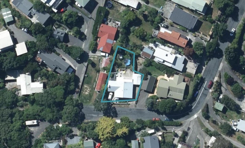 16 Bayview Road, Paremata, Porirua - Carousel 1