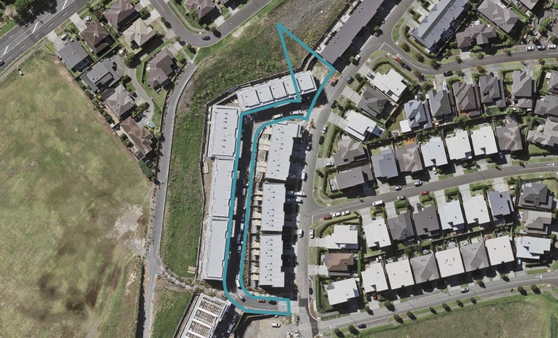 2 Charles Heaphy Lane, Stonefields, Auckland - Carousel 1