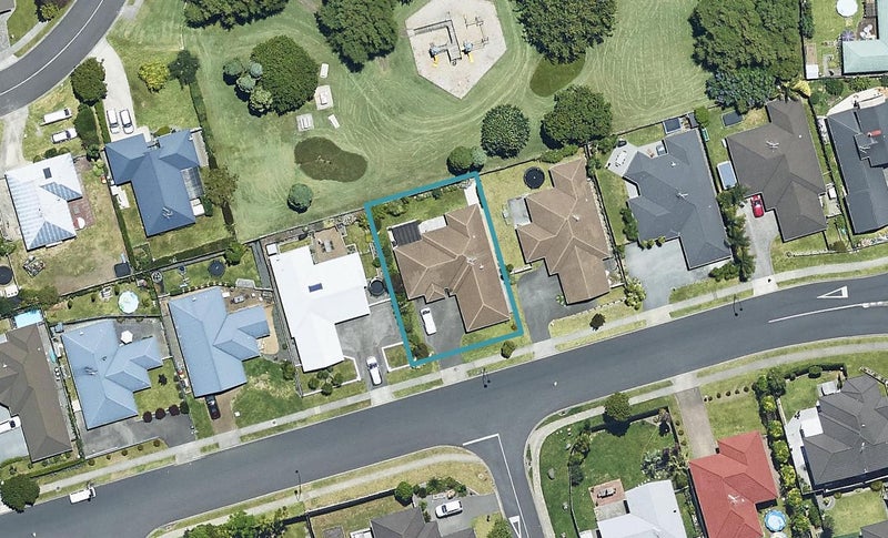10 Rosella Drive, Welcome Bay, Tauranga - Carousel 1