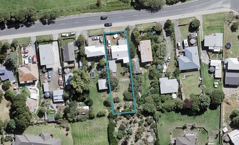 33 Shelly Beach Road, Helensville - Carousel 1