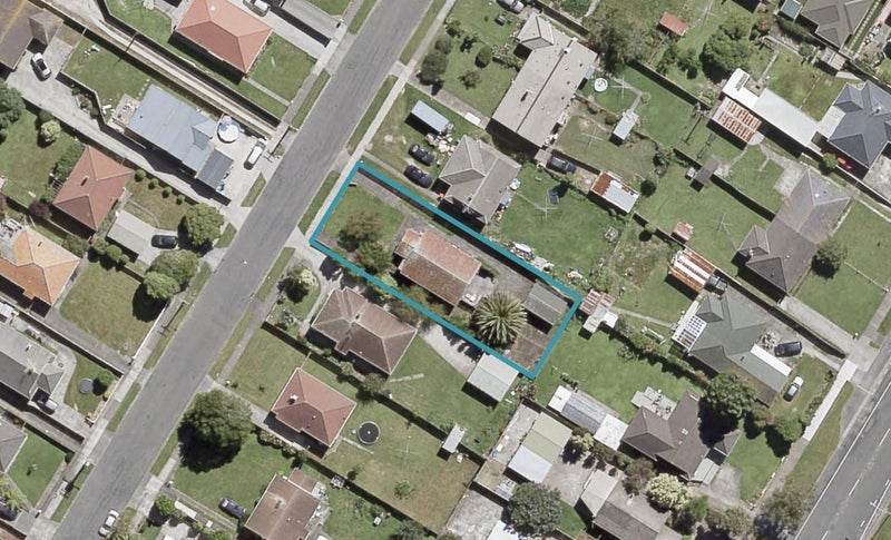34 Biddle Crescent, Taita, Lower Hutt - Carousel 1