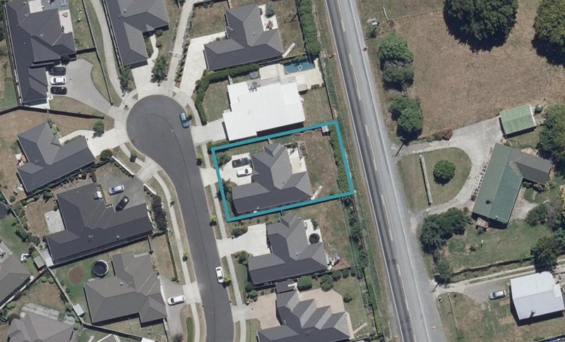 16 Briar Rose Court, Huntington, Hamilton - Carousel 1