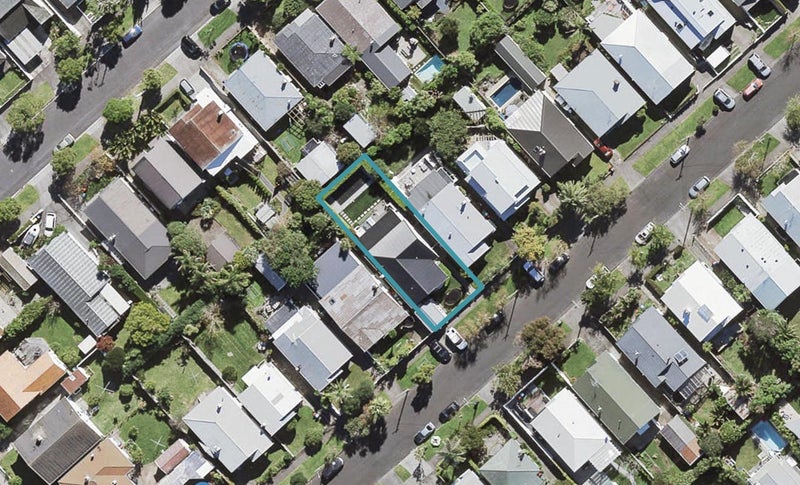 10 Chester Avenue, Westmere, Auckland - Carousel 1