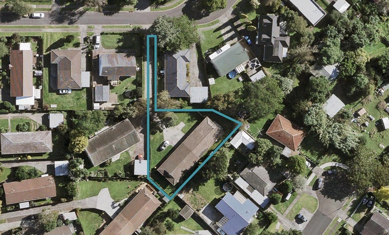 2/9 Sharivari Place, Conifer Grove, Takanini - Carousel 1