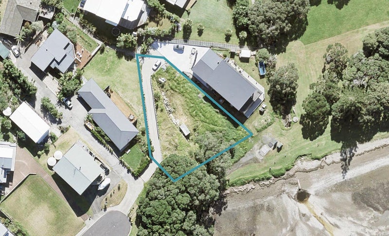 94 SHAKESPEAR RD, Army Bay, Whangaparaoa - Carousel 1