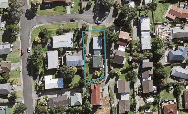 2/3 Tusac Place, Tōtara Vale, Auckland - Carousel 1