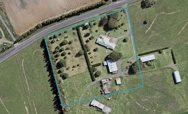 156 Clarks Beach Road, Pukekohe - Carousel 1
