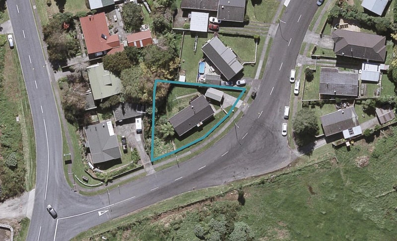 5 Branch Road, Highlands Park, New Plymouth - Carousel 1