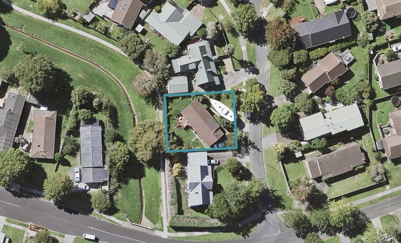 4A Orinda Close, Botany Downs, Auckland - Carousel 1