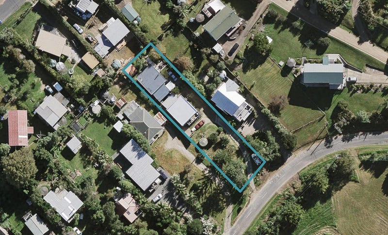 143 Wilma Road, Surfdale, Waiheke Island - Carousel 1