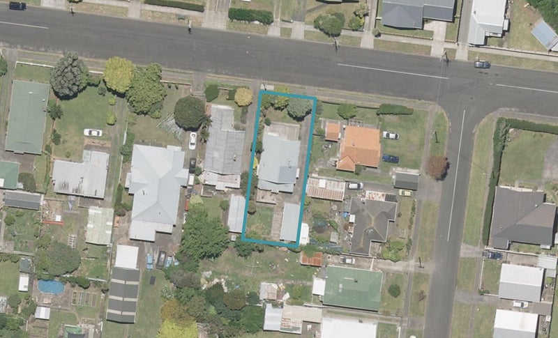 13 Bignell Street, Gonville, Whanganui - Carousel 1