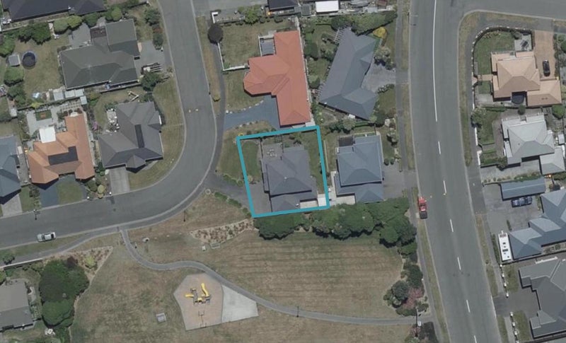 8 Evenwood Place, Waimairi Beach, Christchurch - Carousel 1