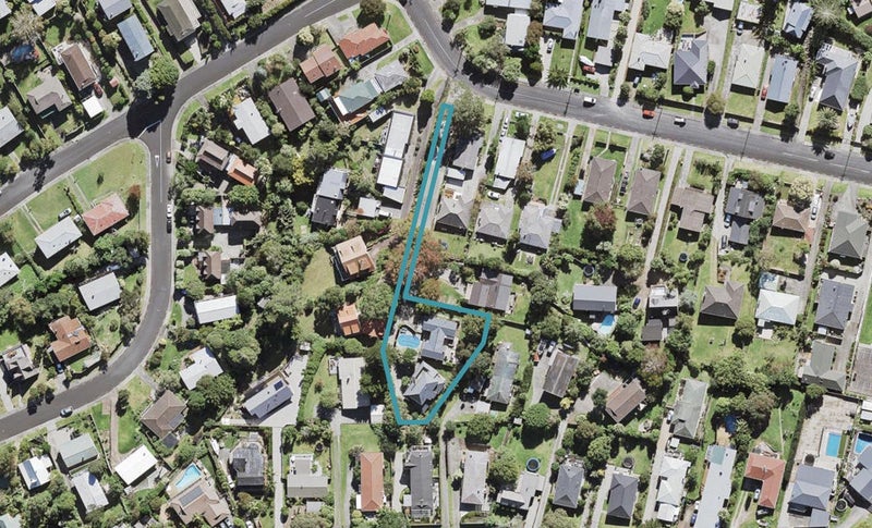 1/28 Aeroview Drive, Beach Haven, Auckland - Carousel 1