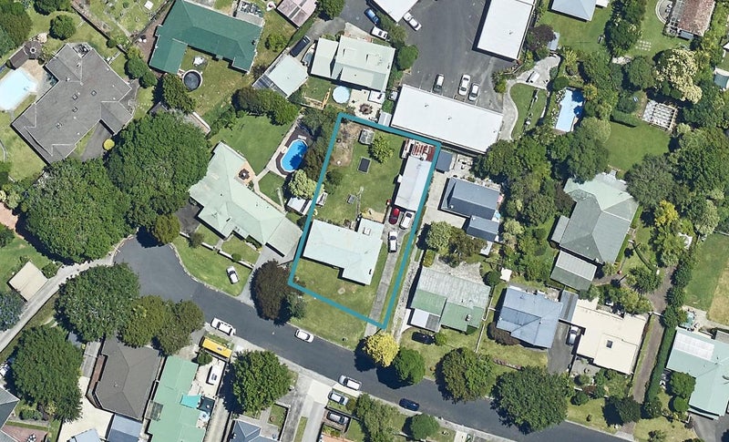 37 Robins Road, Judea, Tauranga - Carousel 1