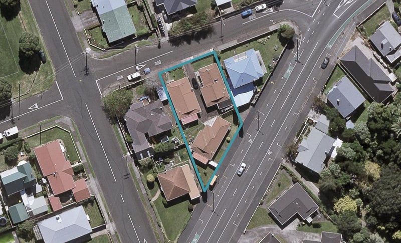 67 Wallace Place, Westown, New Plymouth - Carousel 1