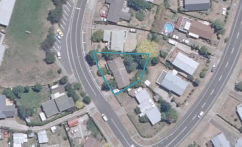 28 Frederick Street, Two Mile Bay, Taupo - Carousel 1