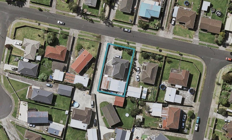 16 Sidey Avenue, Clover Park, Auckland - Carousel 1