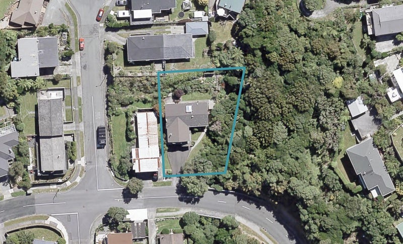 69 Cedar Street, Maungaraki, Lower Hutt - Carousel 1