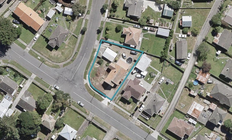 6 Macky Street, Taita, Lower Hutt - Carousel 1