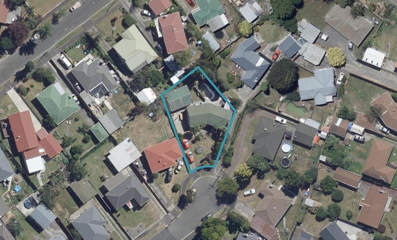 19 Thornton Place, Melville, Hamilton - Carousel 1