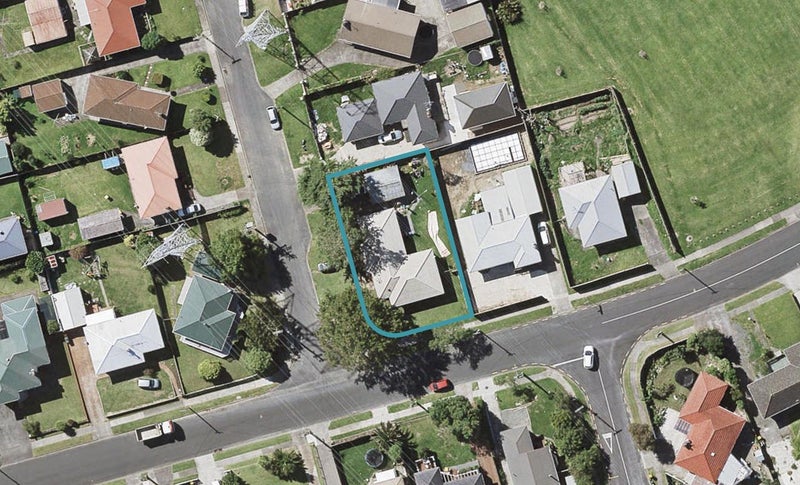 1 Undine Street, Pakuranga, Auckland - Carousel 1