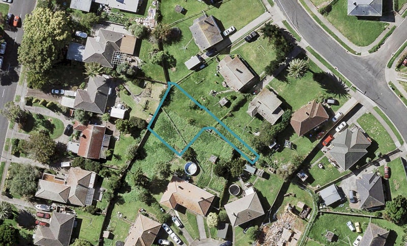 40 Harlow Crescent, Glen Innes, Auckland - Carousel 1