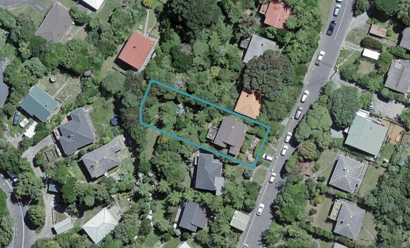 27 Montgomery Avenue, Karori, Wellington - Carousel 1