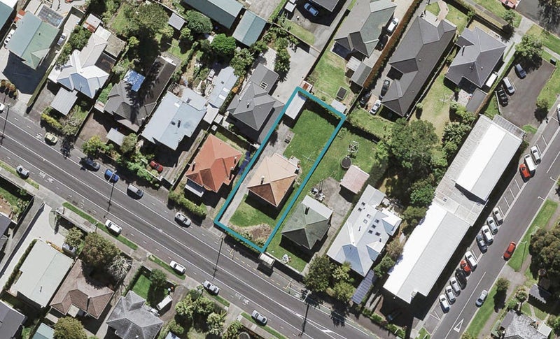 212 Mount Albert Road, Sandringham, Auckland - Carousel 1