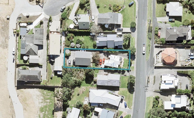 60 Stanmore Bay Road, Stanmore Bay, Whangaparaoa - Carousel 1
