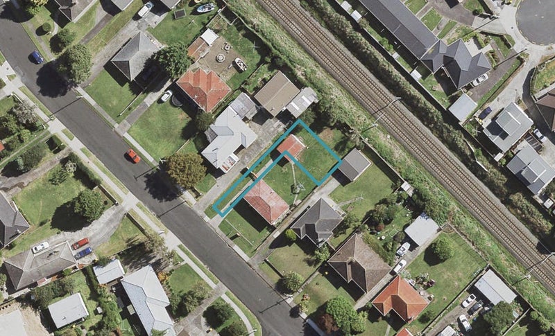 16B Beaumonts Way, Manurewa, Auckland - Carousel 1