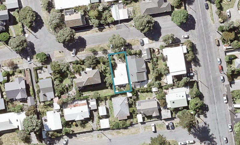 5 Karamu Street, Eastbourne, Lower Hutt - Carousel 1