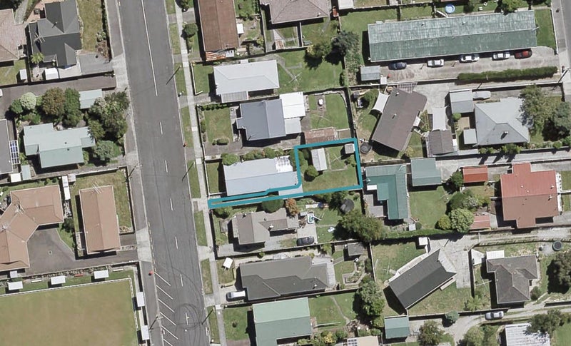 32B Exchange Street, Ebdentown, Upper Hutt - Carousel 1
