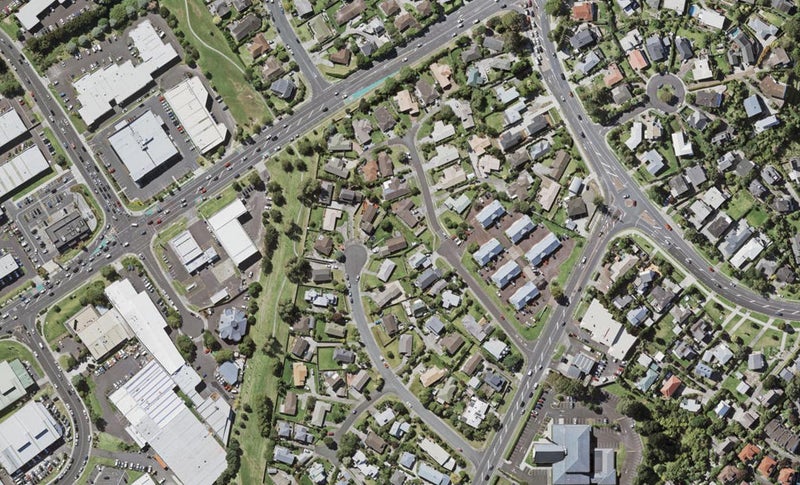 17 Altair Place, Windsor Park, Auckland - Carousel 1