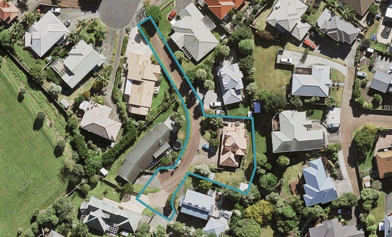 12A Tyburn Lane, Unsworth Heights, Auckland - Carousel 1