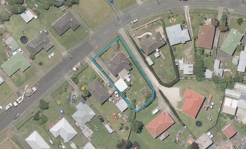 20 Hinemoa Street, Whanganui East, Whanganui - Carousel 1