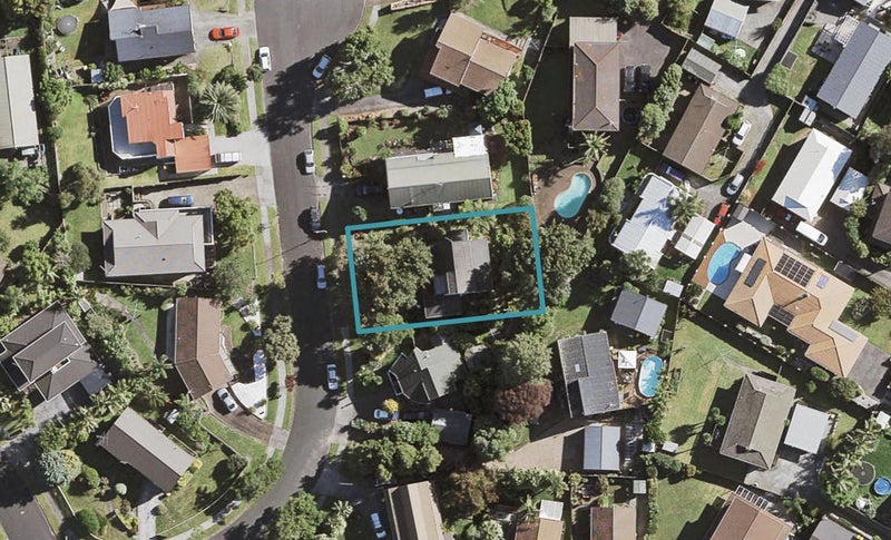 11 Gleneagles Grove, Wattle Downs, Auckland - Carousel 1