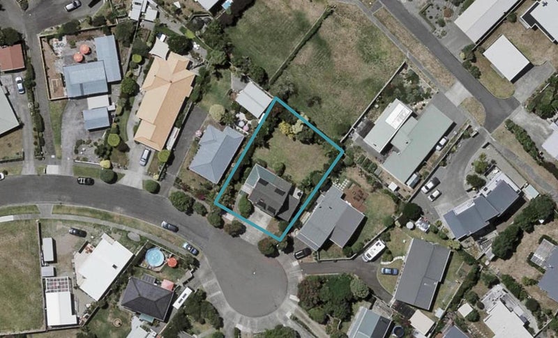19 Tobys Way, Waikanae Beach, Waikanae - Carousel 1